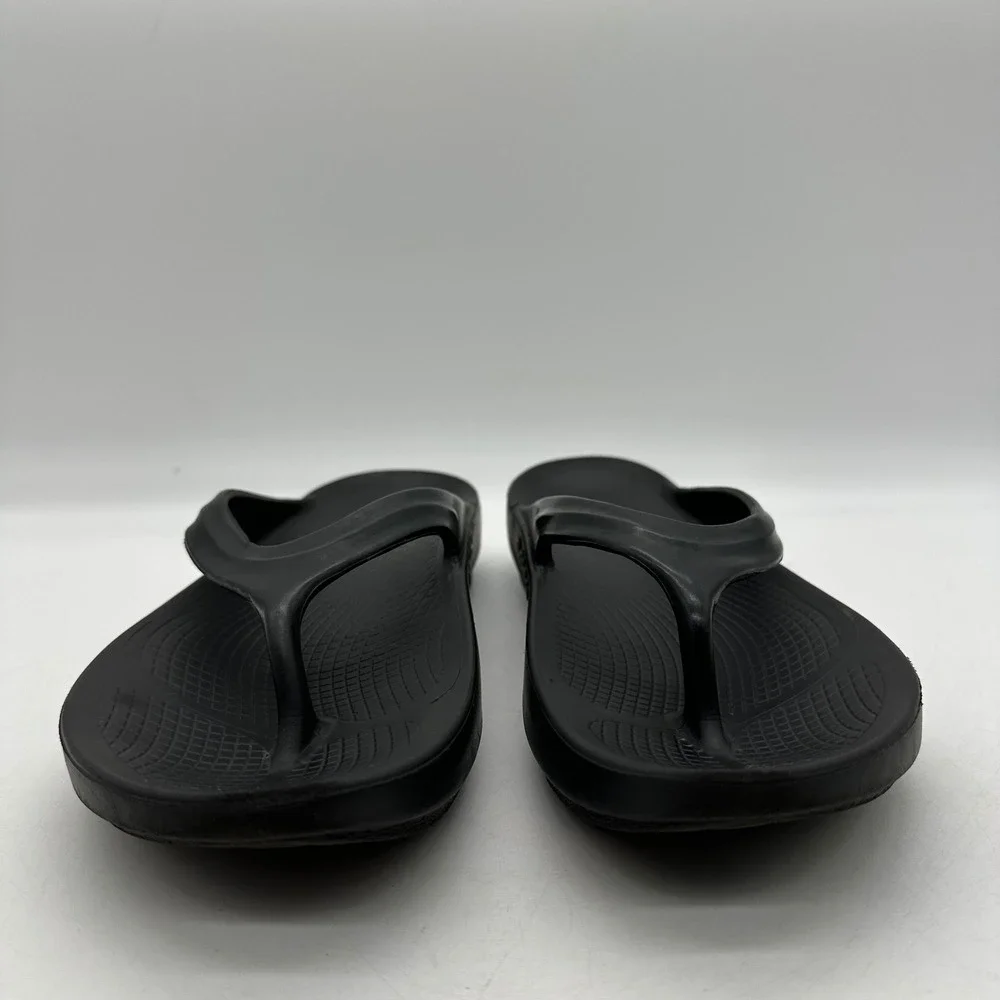 OOFOS Womens US Size 9 / EU 40 OOlala Matte Black Flip Flops Recovery Sandals